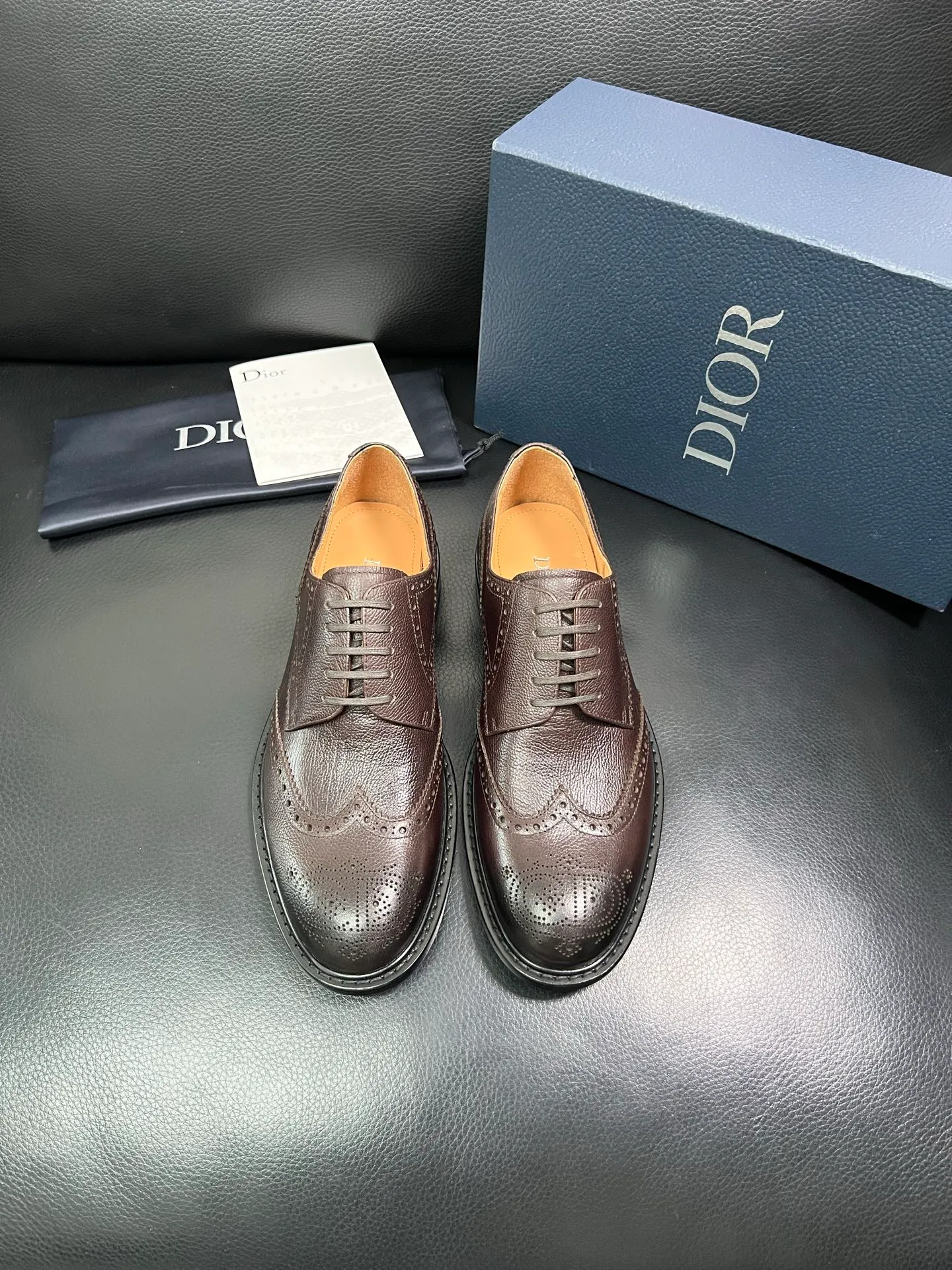 Men's shoes 💰940 Dior top purchasing agent, synchronized with Dior counters, original factory configuration, imported Italian cowhide, fully imported water-dyed cowhide lining, sole: original factory special supply, original sole super comfortable, original factory follow-up order 🔍🔍High quality, welcome to compare, code number 39-44 (can be ordered 38 45 46) 85868